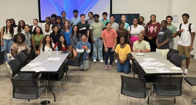 📚✨ New semester, new opportunities! ✨📚

Charlotte area youth: Now’s the perfect time to get involved and take the lead in YOUR school district and YOUR city 🏙️🎤

Want to make your voice heard in CMS and city decision-making? 💬 Join Charlotte-Mecklenburg Youth Council (CMYC) — the CMS Superintendent’s Student Advisory Council and the official youth council for the City of Charlotte & Mecklenburg County governments! 🙌🏽

🤝 Work with CMS, government, and community leaders
💡 Share your ideas on the BIG issues in schools and your city
🚀 Build skills, grow your networks, and gain real experience
✅ Meet new friends from different schools and neighborhoods!
🌱 Help plan YOUR city and school district today and shape Charlotte looks like for the future 

CMYC is a partnership between youth, @charmeckschools, @cltgov, @mecklenburgcounty, and @generationnation 

👉🏼 Sign up now: tinyurl.com/joincmyc